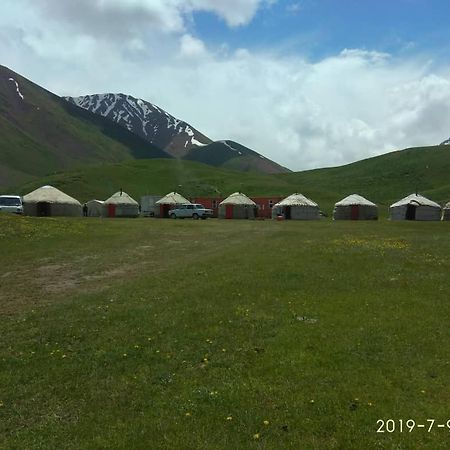 Pamir Nomad Yurt Camp Hotel Kara-Kavak Exterior photo