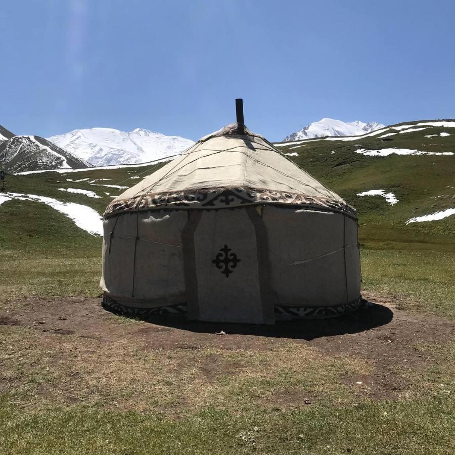 Pamir Nomad Yurt Camp Hotel Kara-Kavak Exterior photo