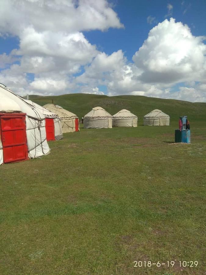Pamir Nomad Yurt Camp Hotel Kara-Kavak Exterior photo